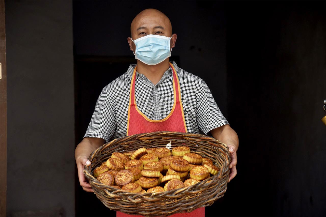 农村普通月饼的做法